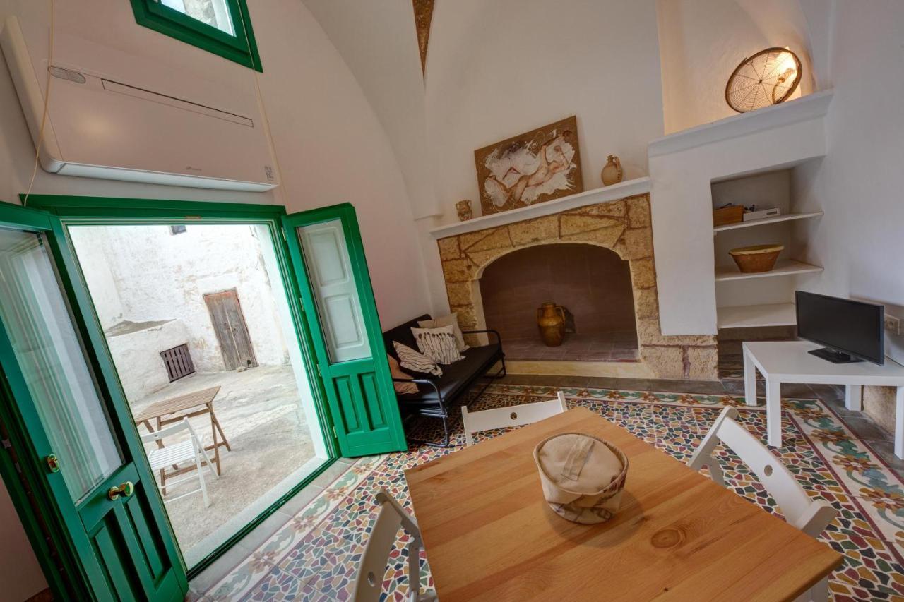 Dimora Clessidra Villa Patu Exterior photo